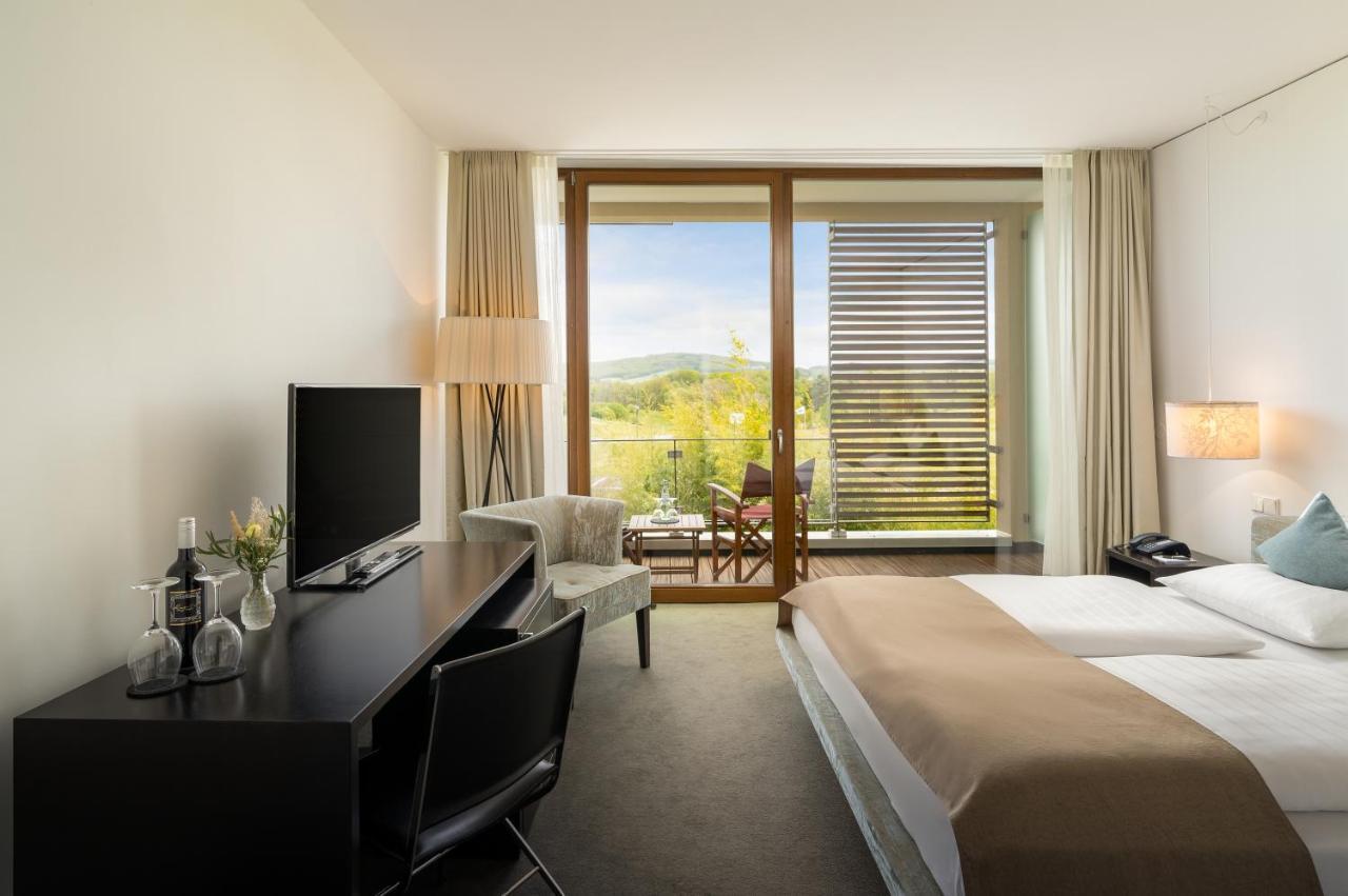 Angel'S - Das Hotel Am Golfpark Санкт-Вендель Экстерьер фото